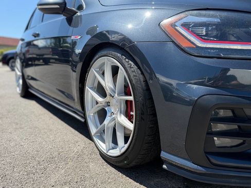 Used 2019 Volkswagen GTI Autobahn FWD image 19