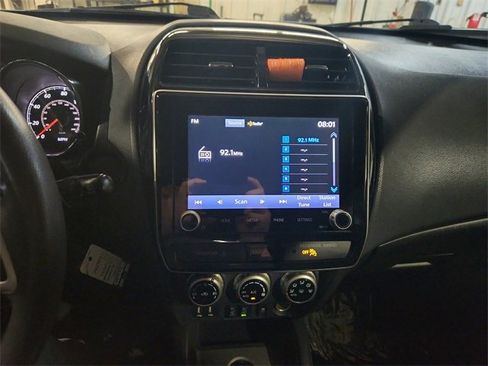Used 2020 Mitsubishi Outlander Sport ES image 12
