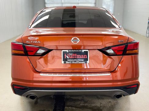 Used 2019 Nissan Altima 2.5 SR FWD image 6
