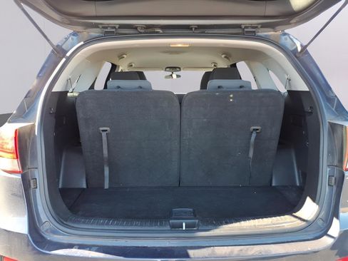Used 2019 Kia Sorento LX image 11