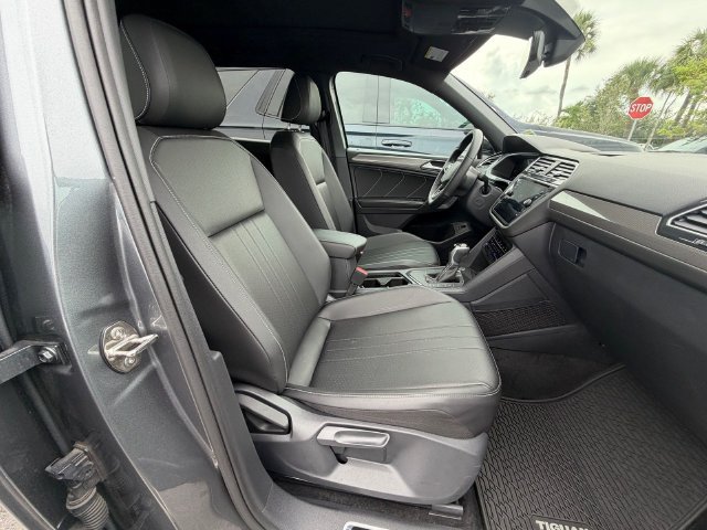 Used 2024 Volkswagen Tiguan SE R-Line FWD image 14