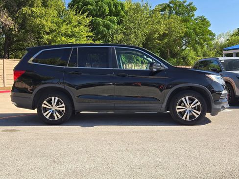 Used 2017 Honda Pilot EX-L image 2
