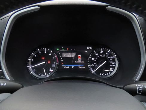 Used 2020 Toyota Highlander XLE image 26