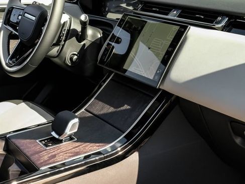 New 2026 Land Rover Range Rover Velar S AWD/4WD image 31