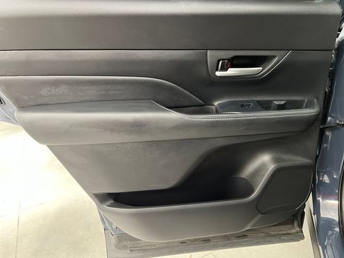 Used 2025 Toyota Grand Highlander FWD image 21
