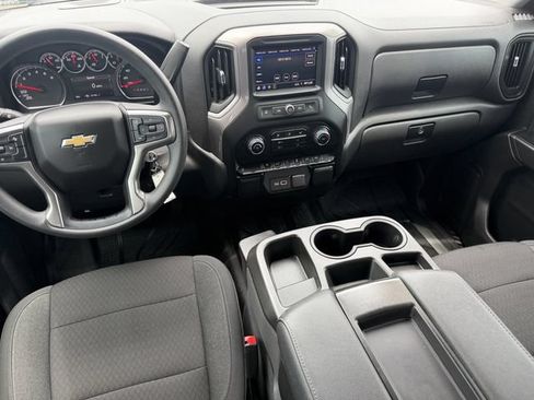 Used 2022 Chevrolet Silverado 1500 Custom w/ Safety Confidence Package RWD image 16