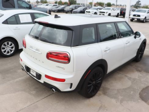 Used 2024 MINI Cooper Clubman S image 9