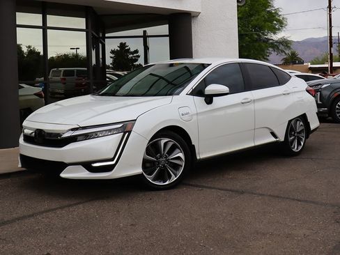 Used 2018 Honda Clarity Plug-In Hybrid image 2