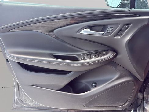 Used 2018 Buick Envision Essence image 18