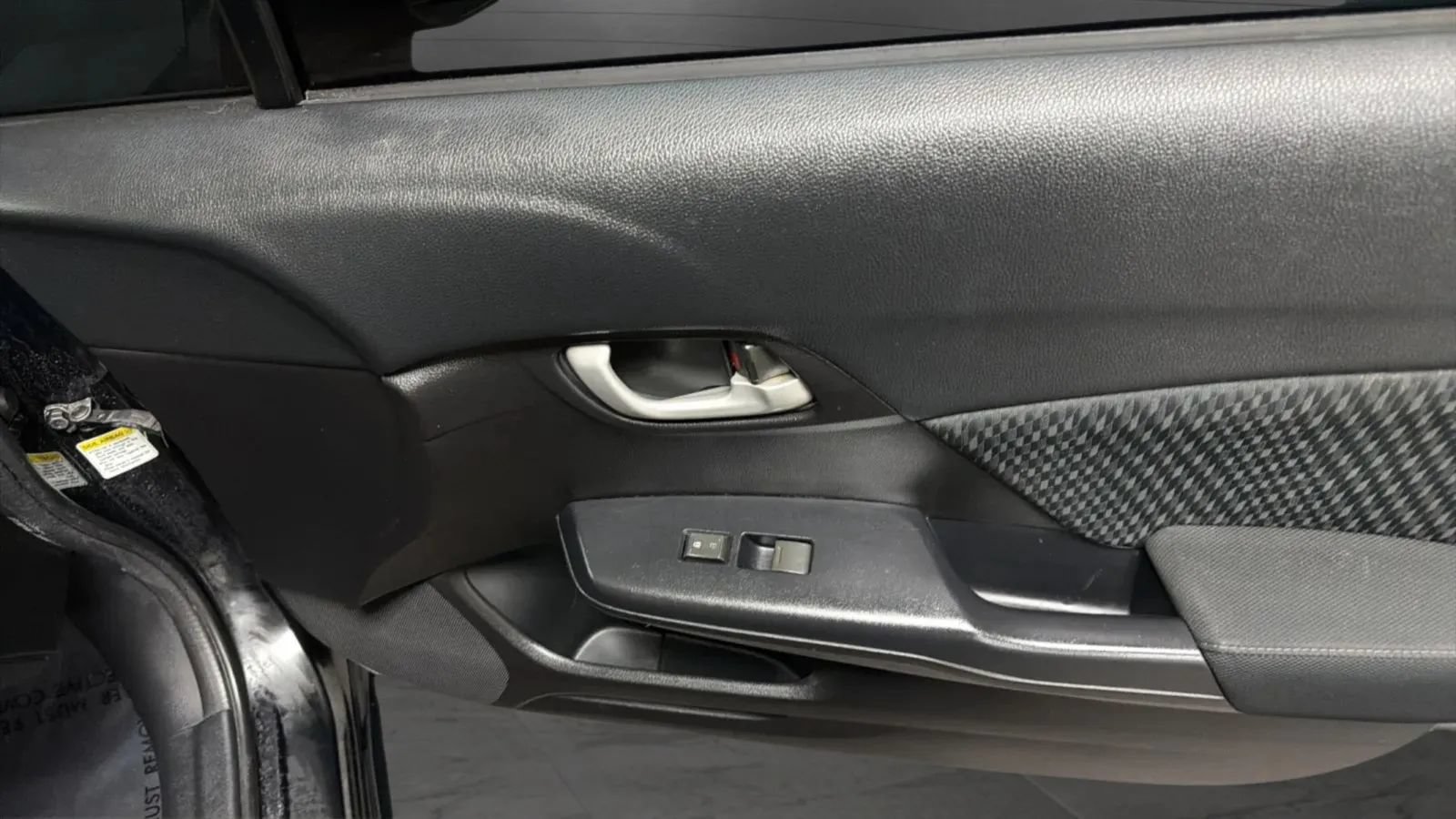 Used 2015 Honda Civic SE image 22