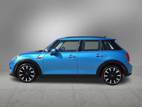 Used 2018 MINI Cooper 4-Door Hardtop FWD image 3