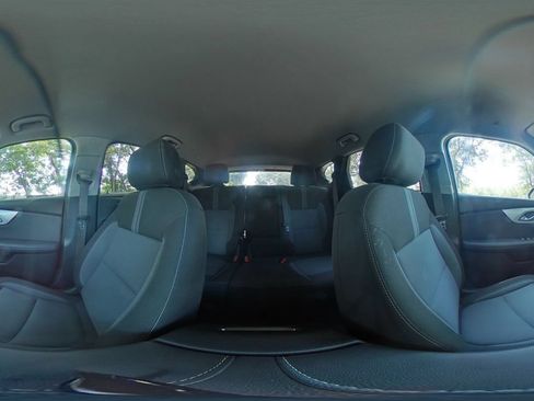 Used 2025 Chevrolet Blazer LT FWD image 35