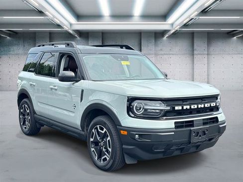 Certified 2023 Ford Bronco Sport Outer Banks AWD/4WD image 3
