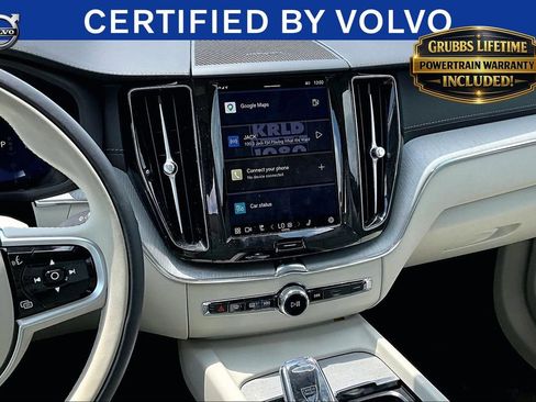 Used 2025 Volvo XC60 B5 Ultra AWD/4WD image 7