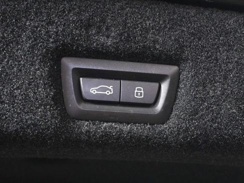 Certified 2024 BMW 760i xDrive AWD/4WD image 35