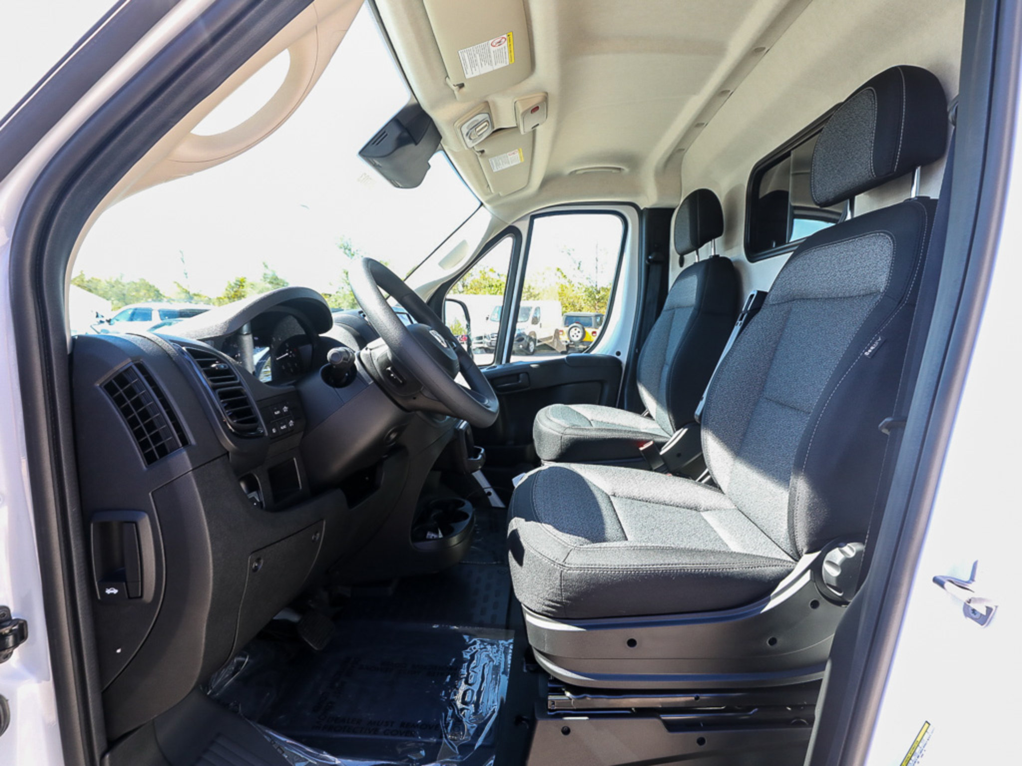 New 2026 RAM ProMaster 2500 w/ Convenience Group FWD image 11