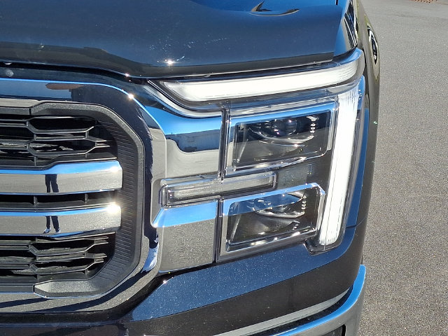 Used 2025 Ford F150 Lariat w/ Equipment Group 501A Mid AWD/4WD image 9