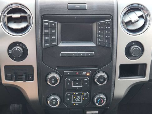 Used 2013 Ford F150 XLT w/ Luxury Equipment Group AWD/4WD image 16