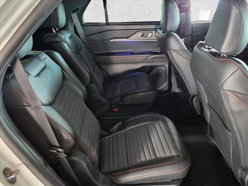 Used 2025 Ford Explorer ST-Line w/ Premium Package RWD image 20