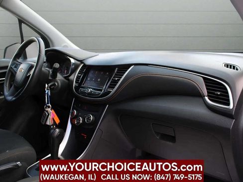 Used 2021 Chevrolet Trax LS w/ Tint and Cruise Package image 26