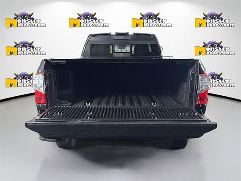 Used 2017 Nissan Titan PRO-4X image 24