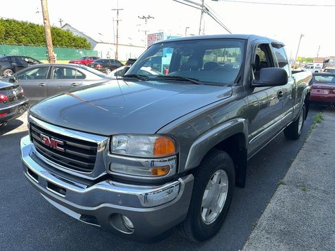 Used 2007 GMC Sierra 1500 SLE w/ Light Duty Power Package AWD/4WD image 5