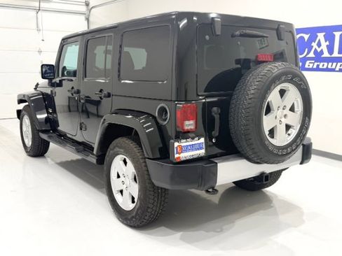 Used 2012 Jeep Wrangler Unlimited Sahara w/ Connectivity Group AWD/4WD image 7