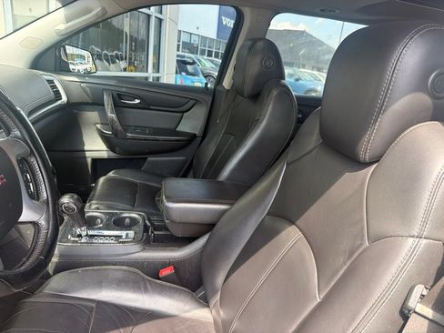 Used 2016 GMC Acadia SLT w/ Open Road Package FWD image 2