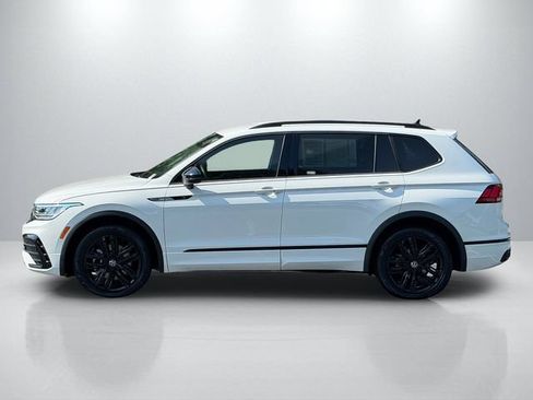 Used 2022 Volkswagen Tiguan SE R-Line FWD image 6