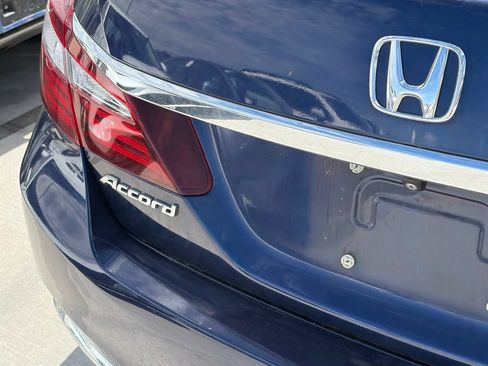 Used 2016 Honda Accord LX image 4