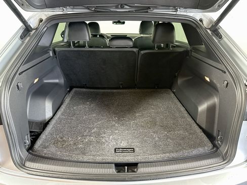 Used 2023 Volkswagen Atlas Cross Sport SE w/ Black Wheel Package AWD/4WD image 23