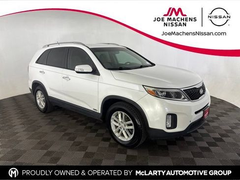Used 2015 Kia Sorento LX AWD/4WD image 1
