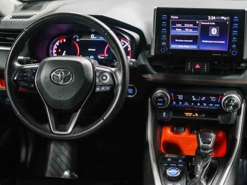 Used 2020 Toyota RAV4 Adventure image 11