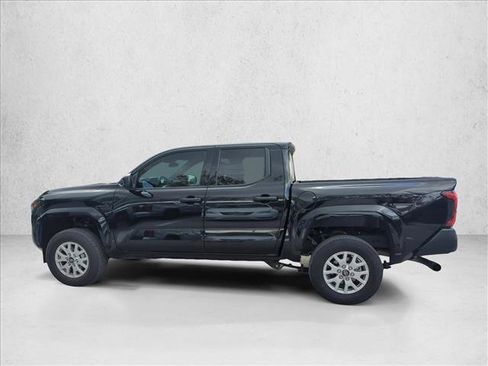 Certified 2025 Toyota Tacoma SR AWD/4WD image 5
