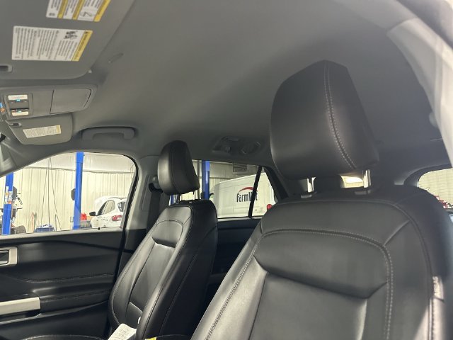 Certified 2023 Ford Explorer XLT w/ Equipment Group 202A AWD/4WD image 20