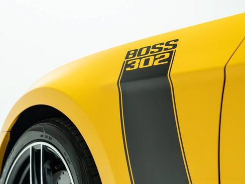 Used 2013 Ford Mustang Boss 302 w/ Boss 302 Accessory Pkg RWD image 22