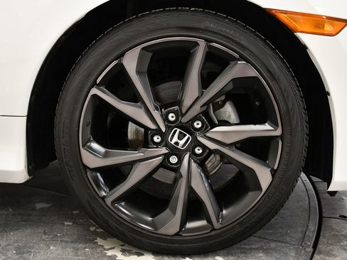 Used 2020 Honda Civic Touring image 15