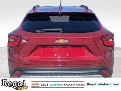 Used 2025 Chevrolet Trax LT w/ LT Convenience Package