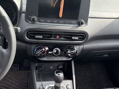 Used 2023 Hyundai Kona SE w/ Cargo Package AWD/4WD image 8