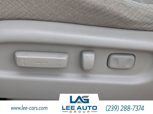 Used 2014 Honda Odyssey EX image 17