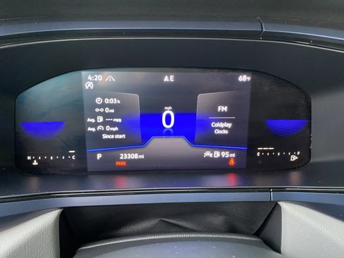 Used 2022 Volkswagen Taos SE w/ Panoramic Sunroof Package image 31