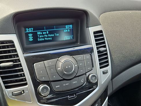 Certified 2012 Chevrolet Cruze LT FWD image 19