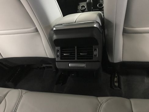 Used 2023 Land Rover Range Rover Evoque SE image 14