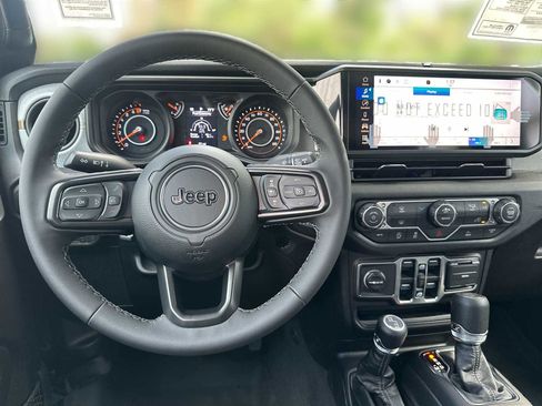 New 2026 Jeep Gladiator Sport image 10