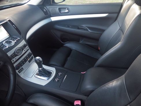 Used 2009 INFINITI G37 x Sedan w/ Premium Pkg AWD/4WD image 13