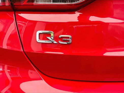 Certified 2022 Audi Q3 2.0T Premium image 32