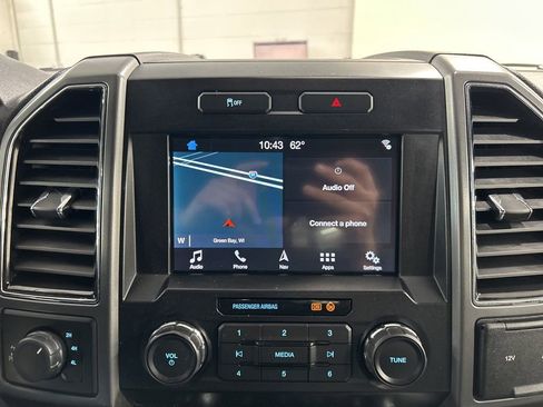 Used 2019 Ford F350 XLT w/ XLT Premium Package image 17