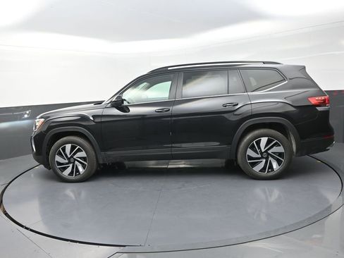 New 2026 Volkswagen Atlas SE FWD image 6