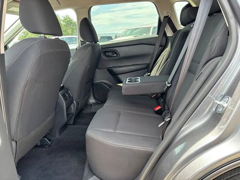 Used 2026 Nissan Rogue S FWD image 17