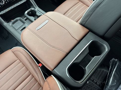 New 2026 GMC Sierra 2500 Denali Ultimate AWD/4WD image 23
